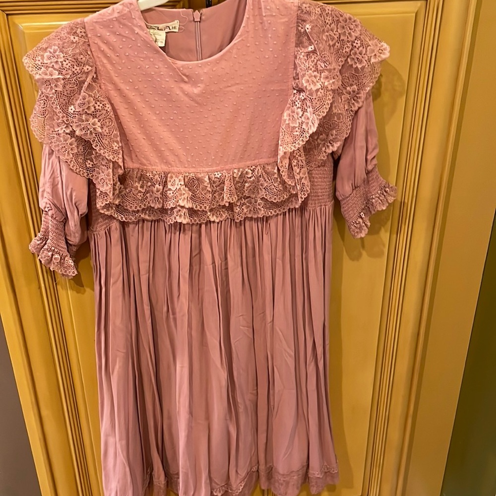 Girls dress size 16